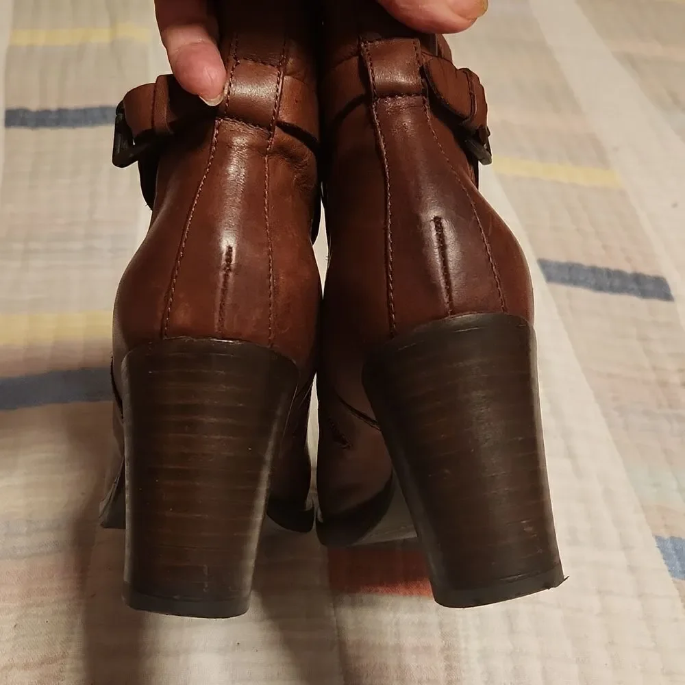 Alberto Fermani ankle zipper closure buckled boots sz 39 EU